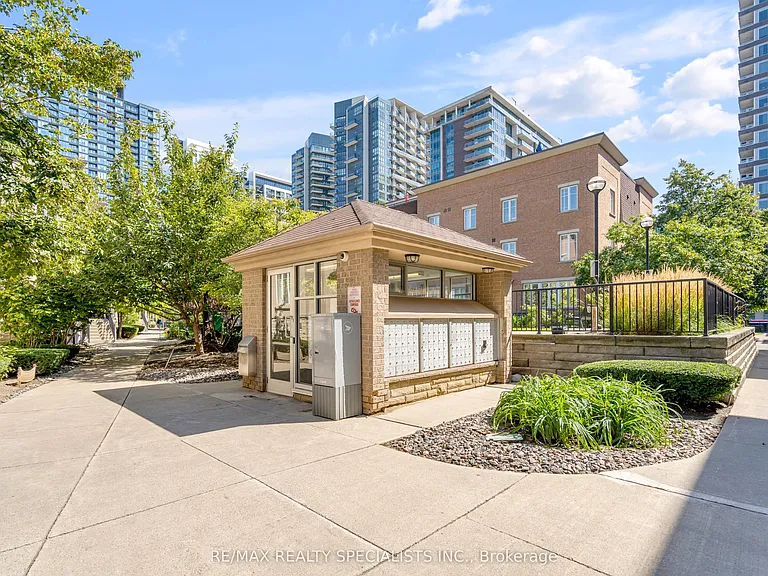 54 E Liberty St #1013 — Photo 36