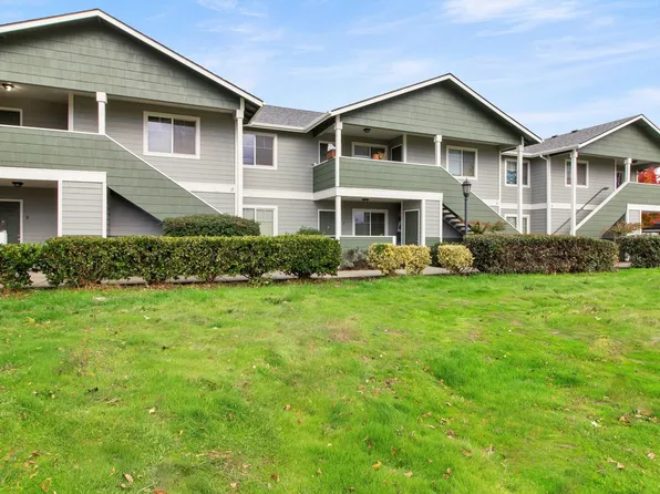 Parkside Village, 1852 W 8th St, Medford, OR 97501