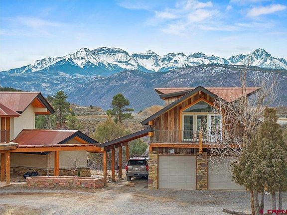 3rd image of 210 Sweetwater Drive