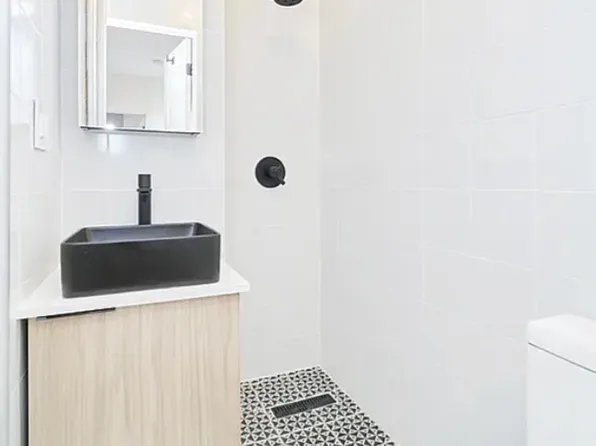 200 2nd Avenue image 4 of 4