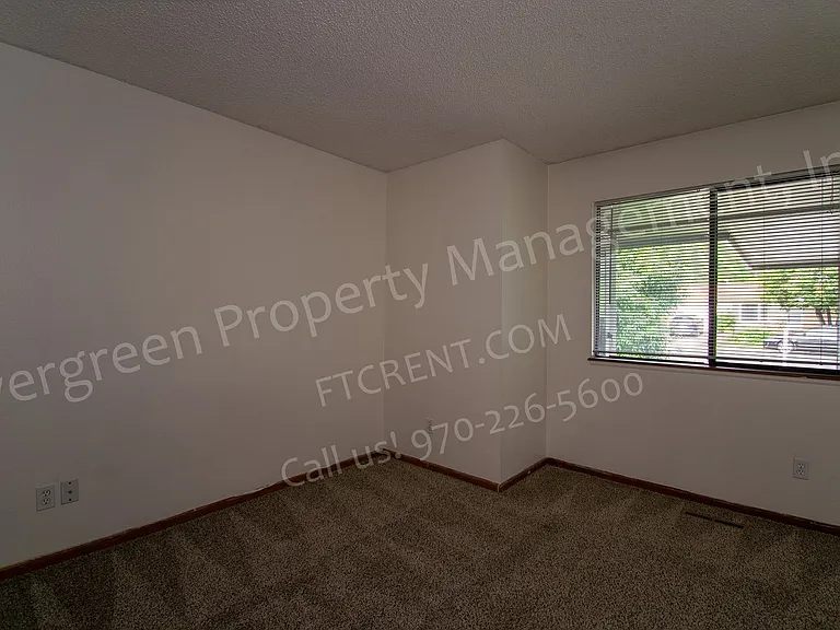704 Ponderosa Dr — Photo 15