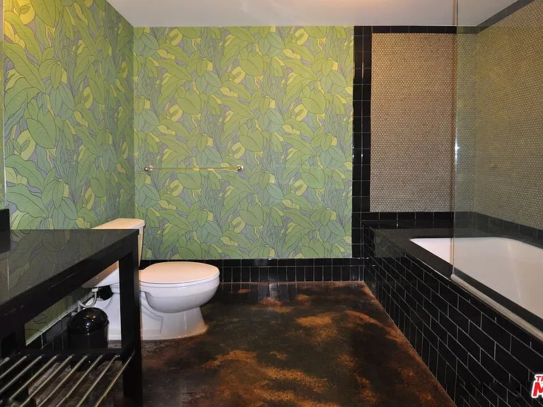 849 S Broadway #811 — Photo 6