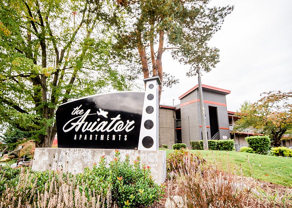 Renton Apartments - The Aviator Apartments - Sign
