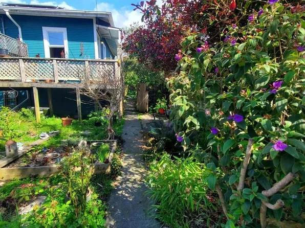 137 N Harrison St, Fort Bragg, CA 95437