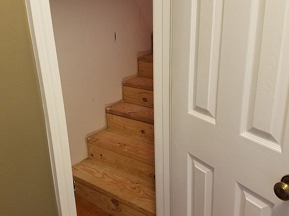 2nd image of 5707 Fox Haven Dr