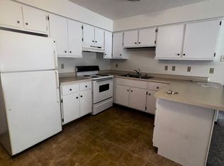 1601 N Freedom Rd, Little Chute, WI 54140