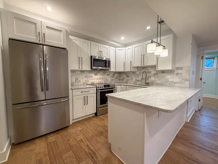 1601 Hobart St NW #1 — Photo 15