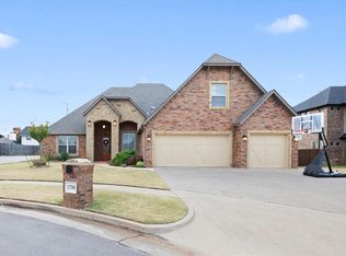 17709 Griffin Cove Ct, Edmond, OK 73012