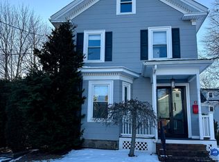 17 Warren Ave, Newton, MA 02465