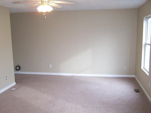 5th image of 176 Garfield Ave