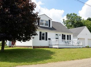 2721 Maple Ave NE, Canton, OH