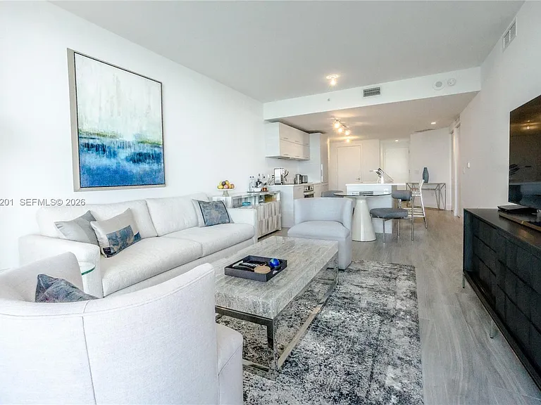 650 NE 32nd St #3505 — Photo 14