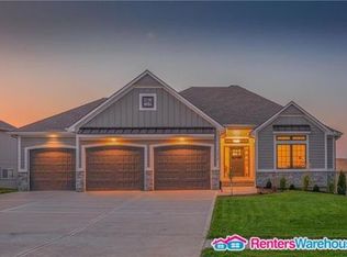 1312 NE Goshen Dr, Lees Summit, MO 64064
