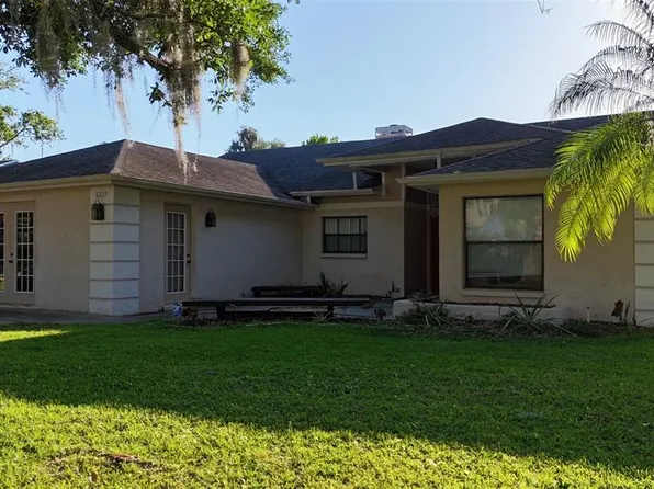 6223 Thousand Oaks Dr, Lakeland, FL 33813
