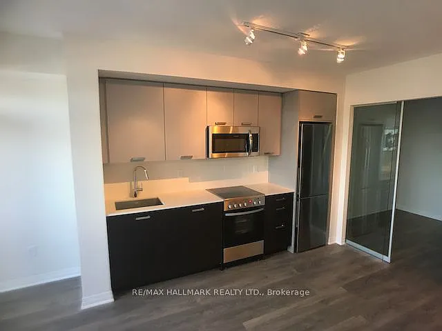 2 bed, $2,300 — Photo 4