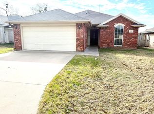 49 Amberwood Dr, San Angelo, TX 76903
