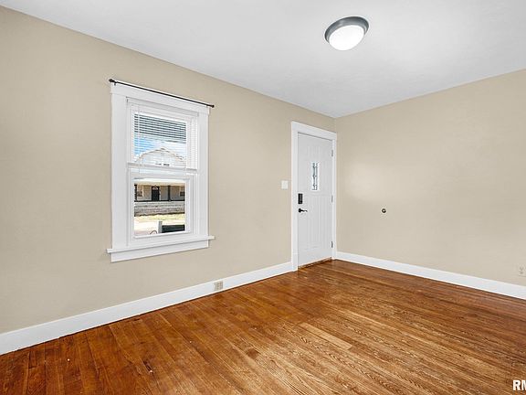 2nd image of 806 S 3rd St
