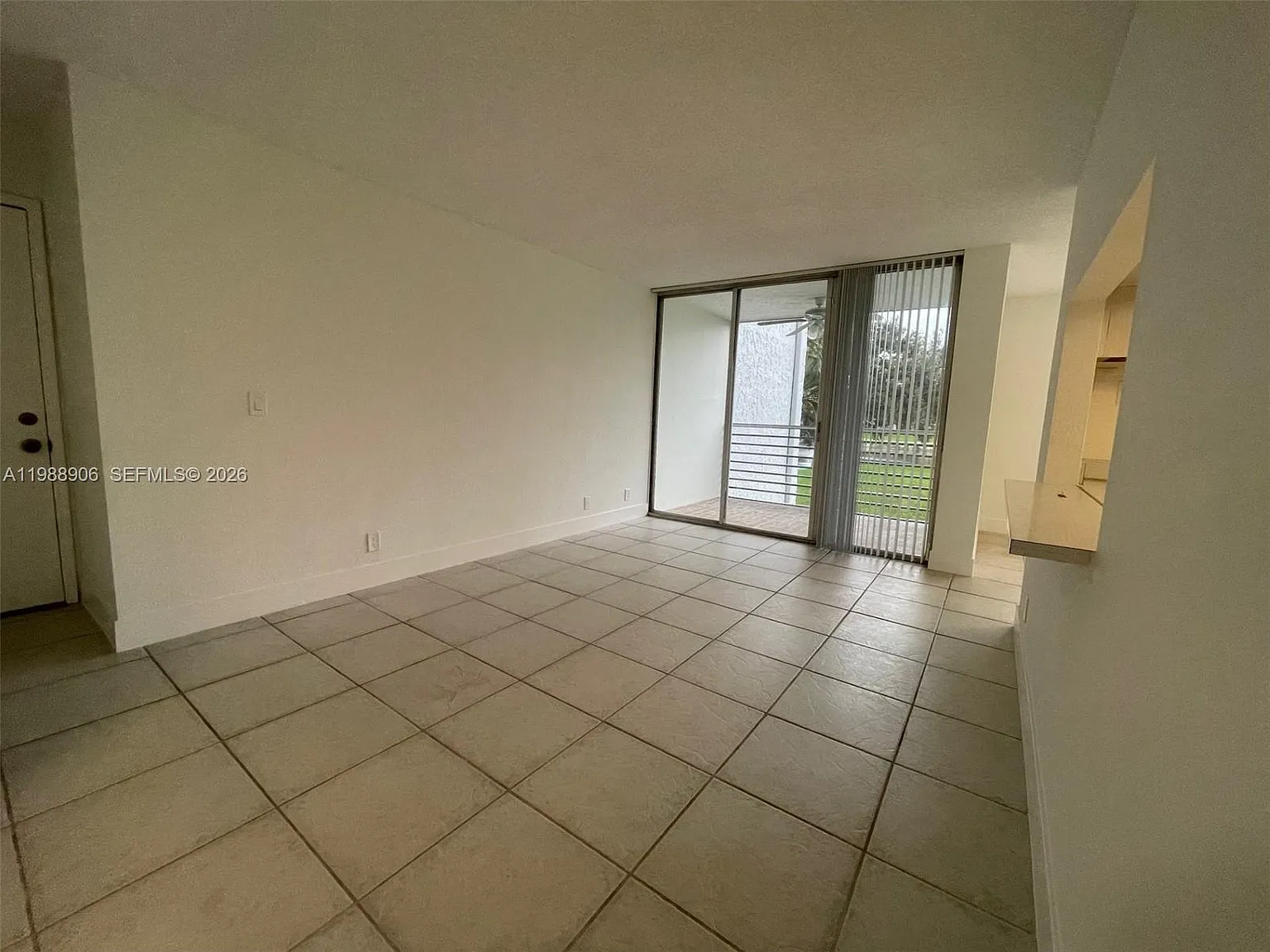 Live Oak Condo Eleven — Photo 3