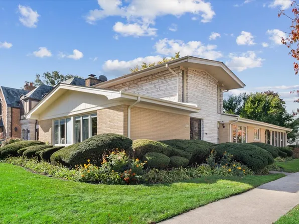 1344 Monroe Ave, River Forest, IL 60305