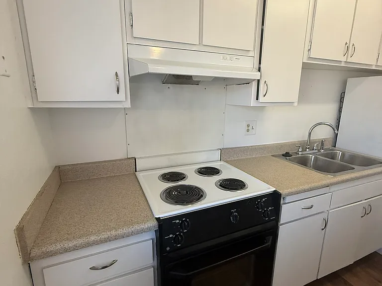 187 E Cherry Ln #210 — Photo 7