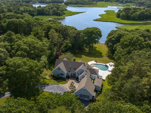 38 Beach Plum Hill Road, Osterville, MA 02655