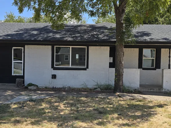 1017 Manning St, Grand Prairie, TX 75051