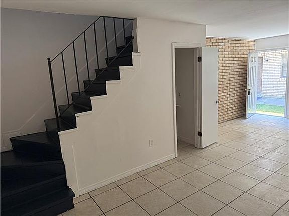 3rd image of 2409 Manson Ave APT C