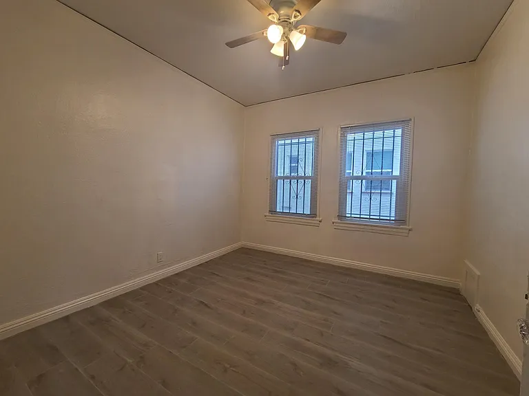 512 N Spaulding Ave #3/4 — Photo 6