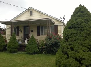 437 17th St, Dunbar, WV 25064