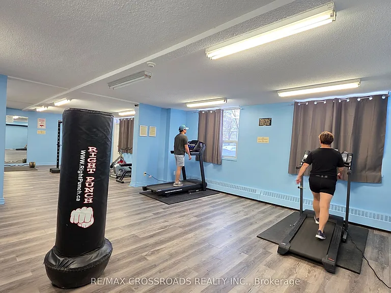180 Markham Rd #921 — Photo 40