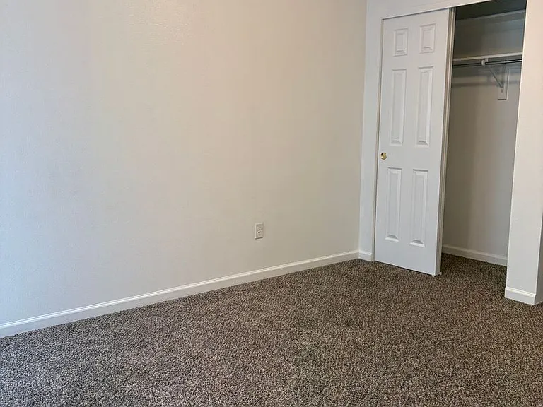 1724 11th Ave — Photo 37