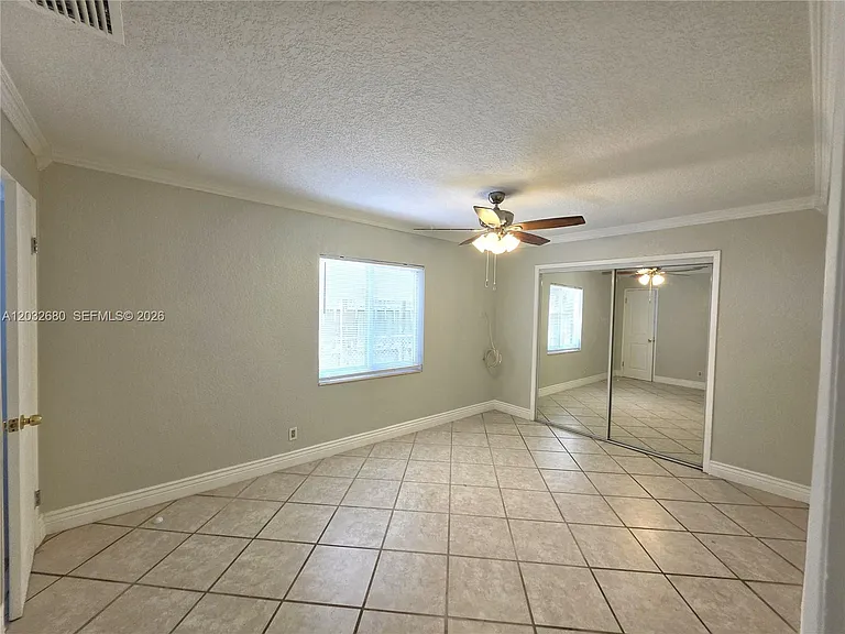 5225 NE 4th Ave — Photo 11