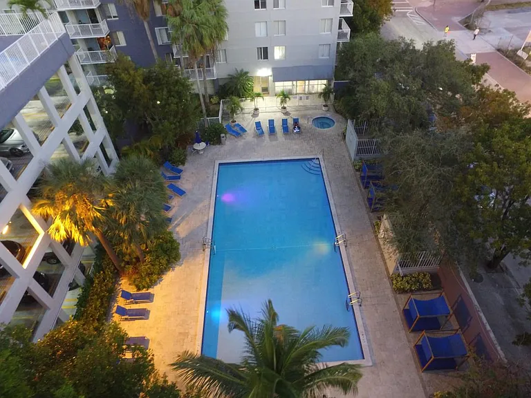 800 N Miami Ave #1406E — Photo 2