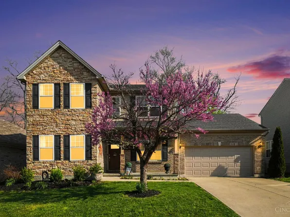 310 Red Cedar Ct, Maineville, OH 45039