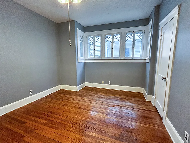 316 4th St #2 — Photo 30