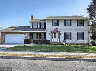 918 Loring Ln, Mechanicsburg, PA 17055