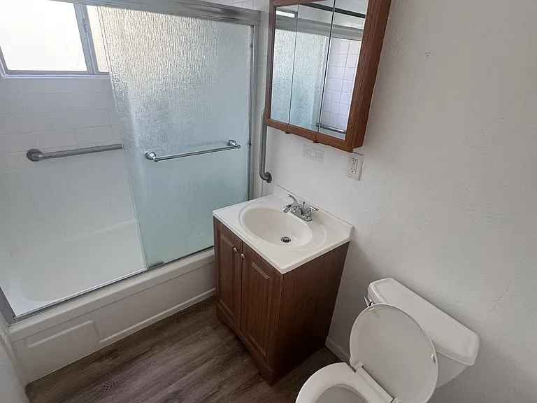 450 E Algrove St #1 — Photo 19