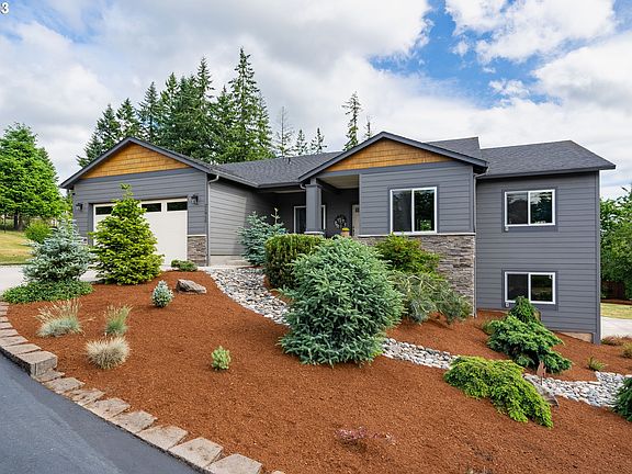 3rd image of 21915 NE 169th St