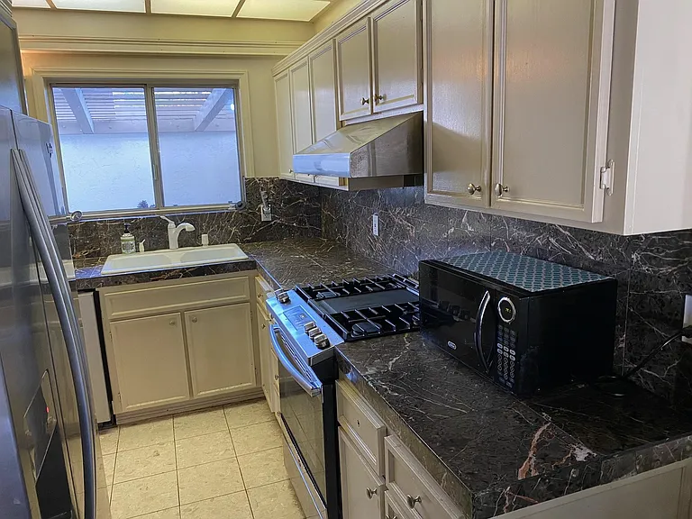 10377 Mary Ave — Photo 8