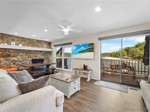 307 Osage Heritage Cir #1C, Linn Creek, MO 65052