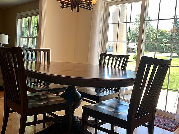 Eat in Kitchen Area