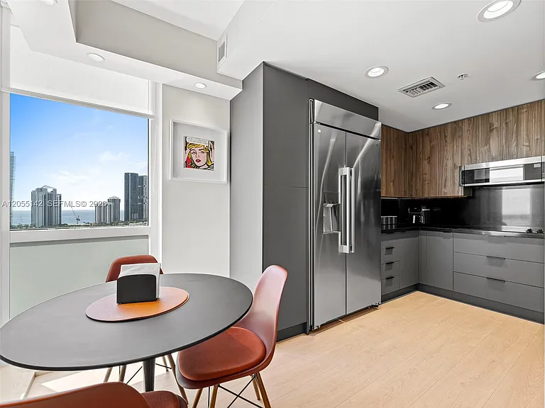 19400 Turnberry Way #1911 — Photo 14