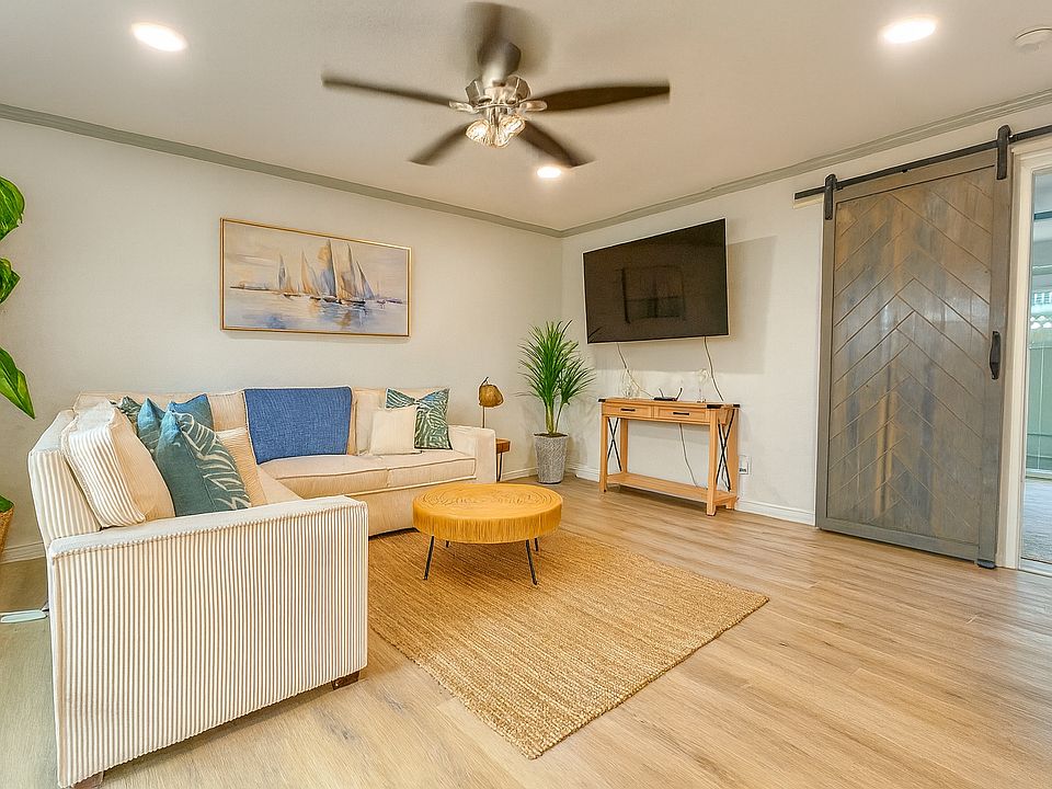 1st image of 4404 Bond St Unit E