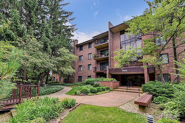 1st image of 7502 Farmingdale Dr APT 302