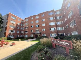 222 Madison St Unit 405, Joliet, IL 60435