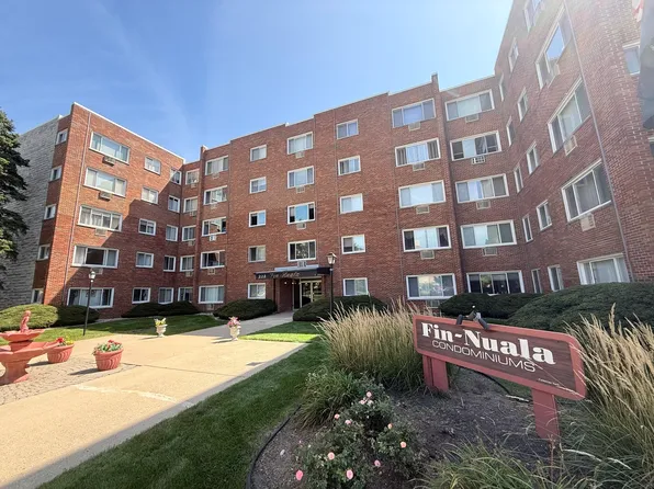 222 Madison St Unit 405, Joliet, IL 60435