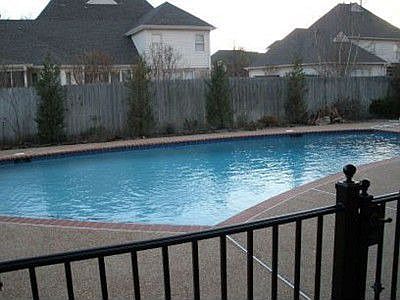 5th image of 9861 Garden Pl