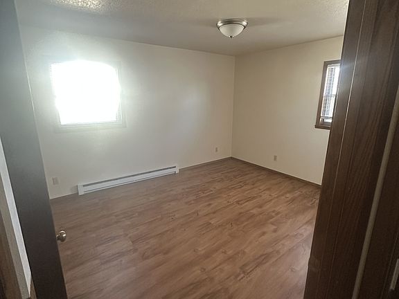 5th image of 1020 Oviatt St #5