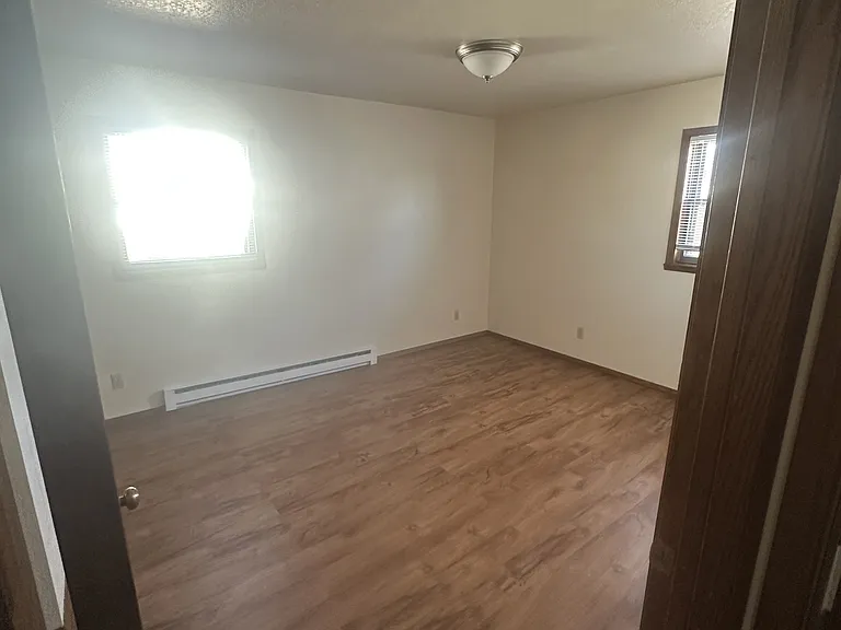 1020 Oviatt St #5 — Photo 3