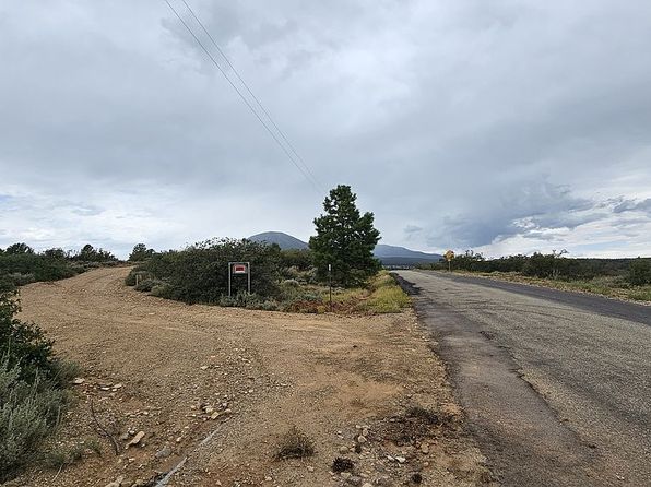 59 W Dude Ranch Rd, Monticello, UT 84535